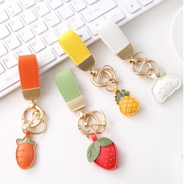 フルーツ革製キーホルダー