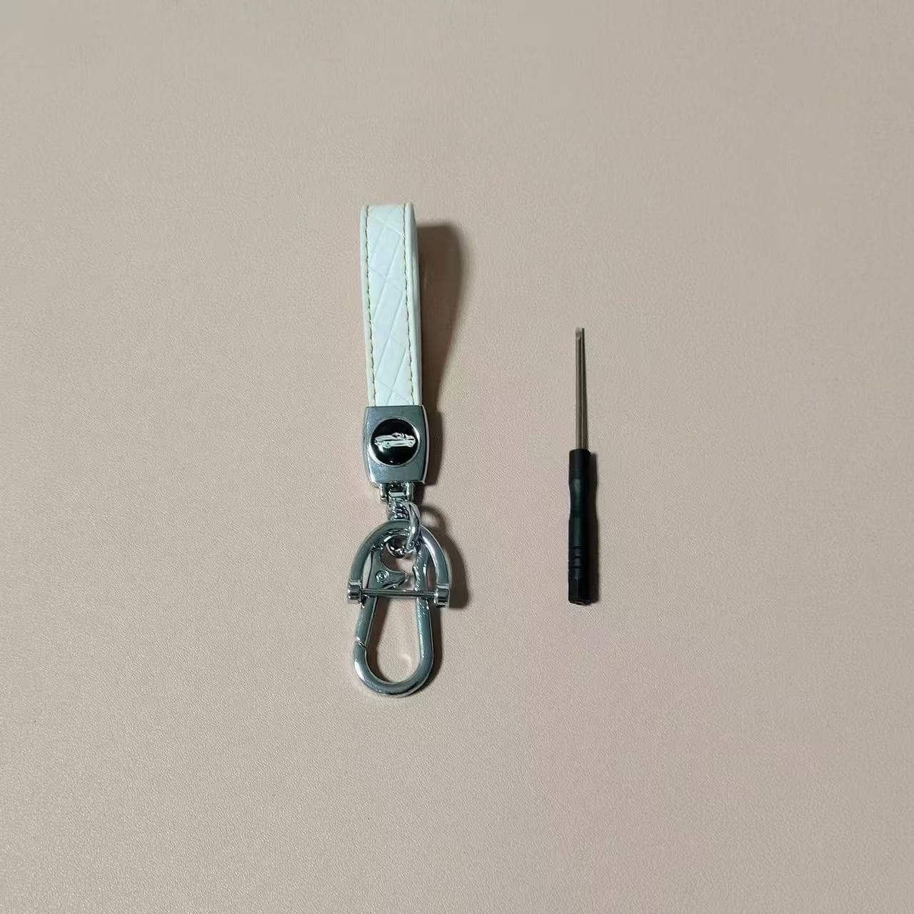 キーリング 本革編み込みステッチ付きナスカン金具レザーキーリング