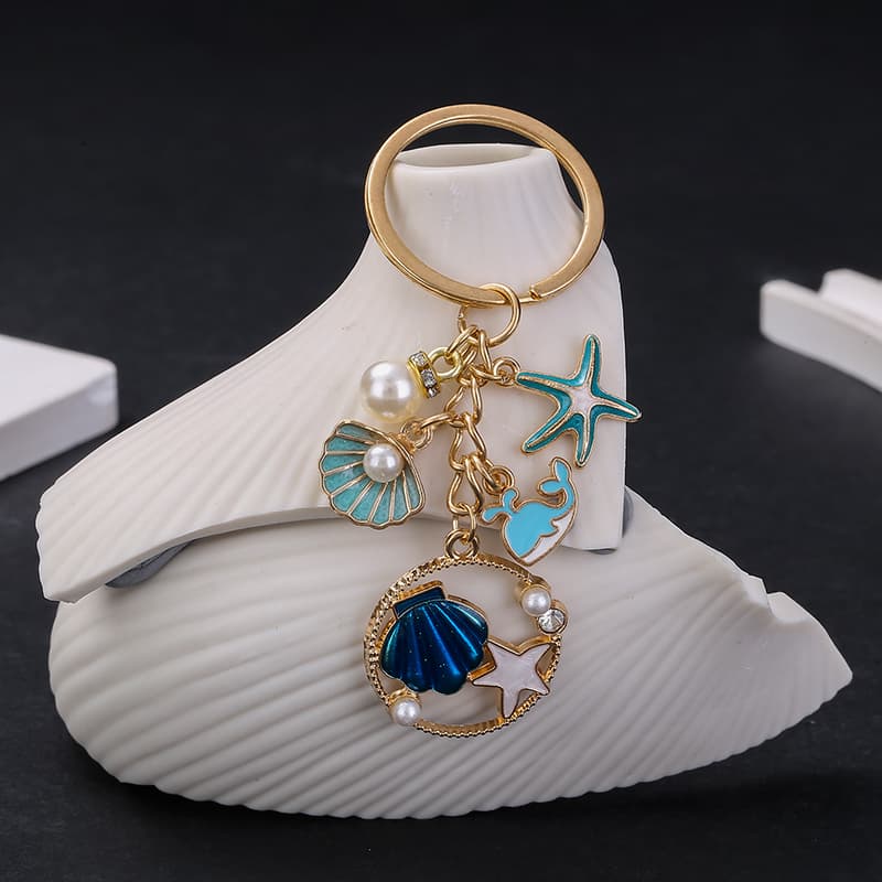 海の宝石＊貝殻チャームキーホルダー