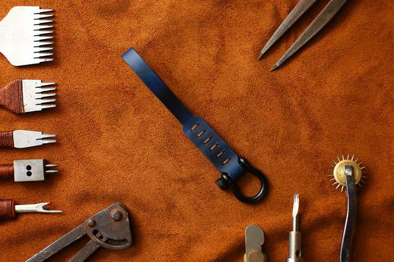 キーリング・キーケース 匠の技が光る革細工キーホルダー